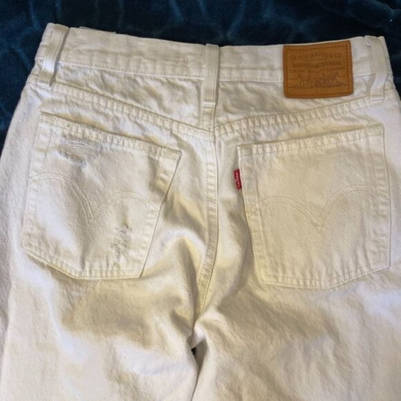 LEVI'S Premium Denim Wedgie White Distressed Ripped Jeans Size 26 - Picture 6 of 6